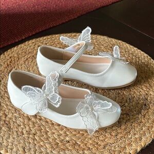 Azazie White Butterfly Girl’s Dress Shoes